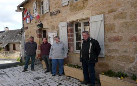 FLEURISSEMENT DU BOURG